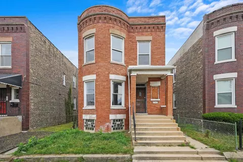 1752 E 73rd St, Chicago, IL 60649