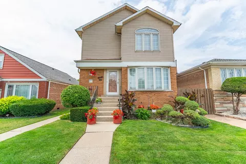 5526 S Monitor Ave, Chicago, IL 60638