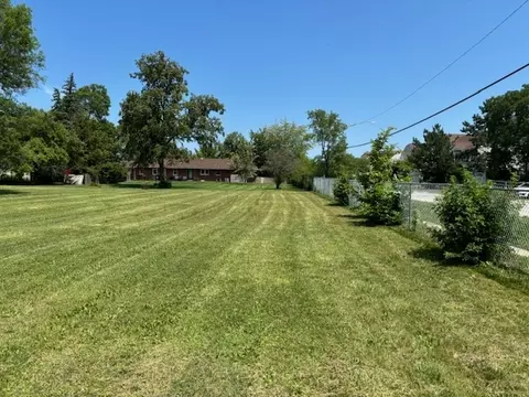 10000 Potter Rd, Des Plaines, IL 60016 photo 3