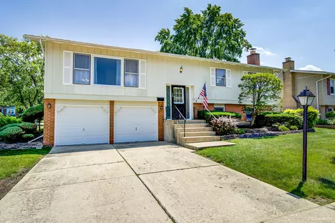 15251 Las Robles St, Oak Forest, IL 60452