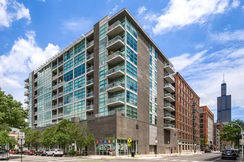 225 S Sangamon St #408, Chicago, IL 60607