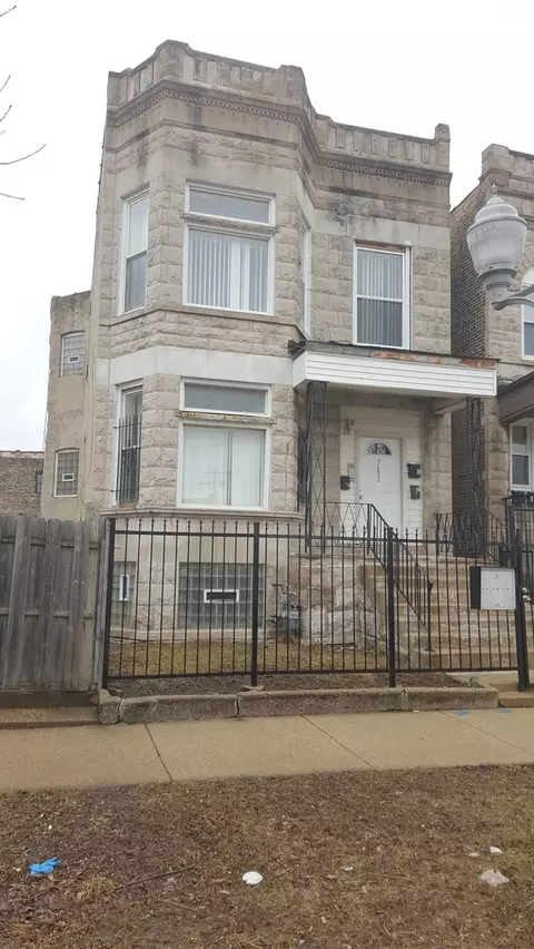 3602 W Lexington St, Chicago, IL 60624