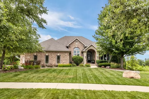 20649 Grand Haven Dr, Frankfort, IL 60423