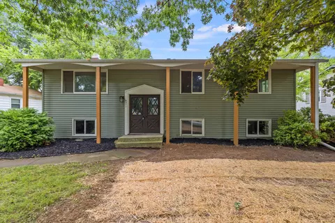 4311 Mayflower Ave, Rockford, IL 61109