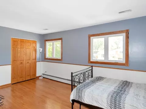 Bedroom - 6536 Cedar Rd, Oak Forest, IL 60452 photo 2 of 4