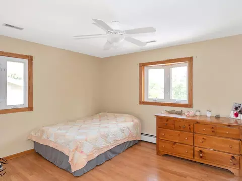 Bedroom - 6536 Cedar Rd, Oak Forest, IL 60452 photo 1 of 4