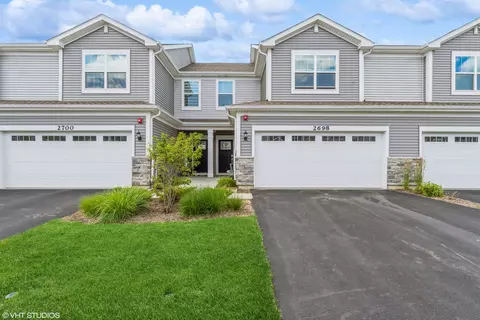 2698 Martini St, Mundelein, IL 60060