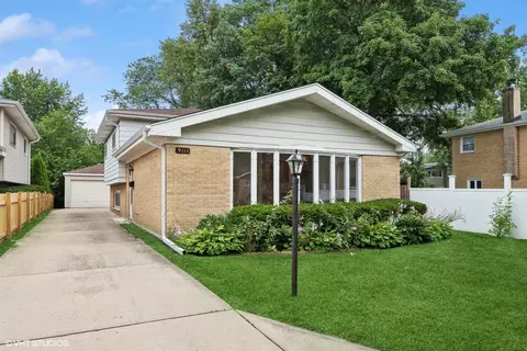9111 Crawford Ave, Skokie, IL 60076