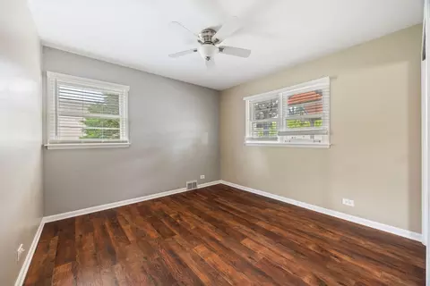 149 Wheeling Ave, Wheeling, IL 60090 photo 10