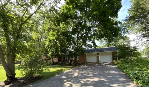 2289 Fitchome St, Aurora, IL 60506