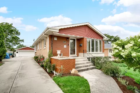 8148 Mayfield Ave, Burbank, IL 60459
