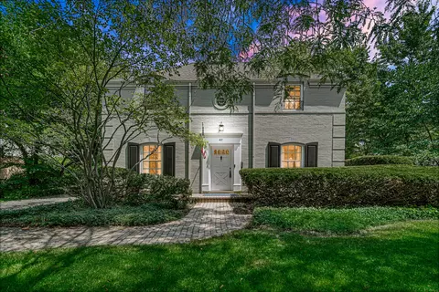 617 S Newbury Pl, Arlington Heights, IL 60005