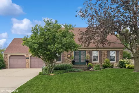 1206 Illini Dr, Lockport, IL 60441