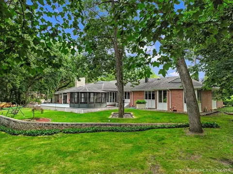 Exterior - 890 Woodlea Rd, Kankakee, IL 60901 photo 8 of 24