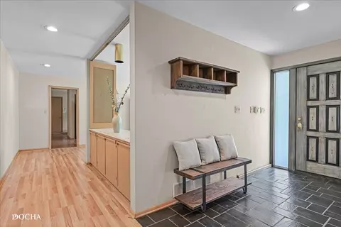 Entry Way - 890 Woodlea Rd, Kankakee, IL 60901 photo 1 of 3