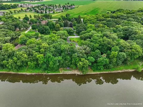 View/Area - 890 Woodlea Rd, Kankakee, IL 60901 photo 5 of 6