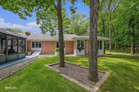 Exterior - 890 Woodlea Rd, Kankakee, IL 60901 photo 16 of 24