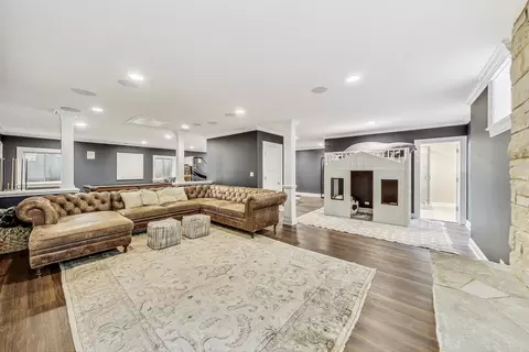Other - 401 E Center Ave, Lake Bluff, IL 60044 photo 6 of 9