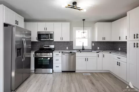 Kitchen - 205 Renfrew Ave, Dwight, IL 60420 photo 2 of 3