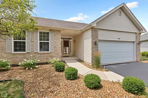 17023 Melville Ct, Lockport, IL 60441