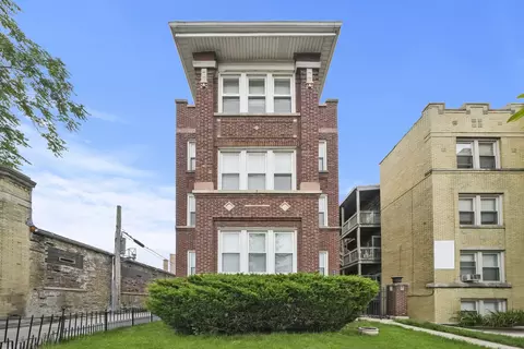 4848 W Belle Plaine Ave #1R, Chicago, IL 60641