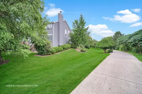 Exterior - 5527 Azalea Ct, Rolling Meadows, IL 60008 photo 7 of 8