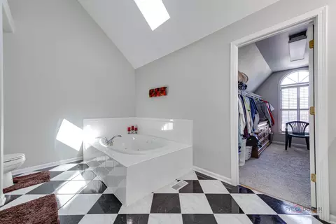 Other - 3559 Stackinghay Dr, Naperville, IL 60564 photo 4 of 10