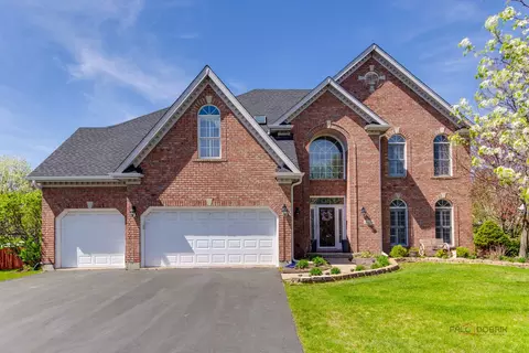 3559 Stackinghay Dr, Naperville, IL 60564