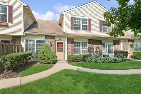 33 Le Jardin Ct #C-4, Buffalo Grove, IL 60089