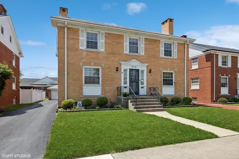 1250 Balmoral Ave, Westchester, IL 60154