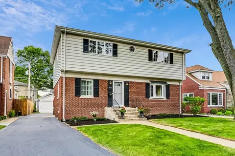 621 S Catherine Ave, La Grange, IL 60525
