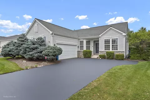 2724 Wessex Dr, West Dundee, IL 60118