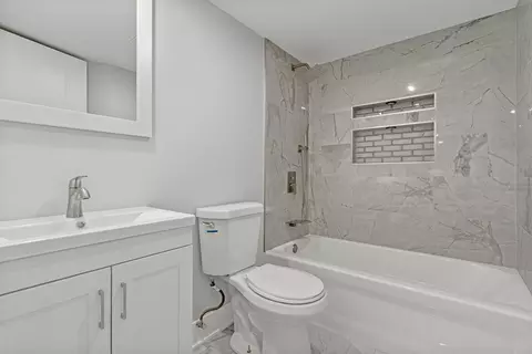 Bath - 43 N Pine Ave, Chicago, IL 60644 photo 6 of 6