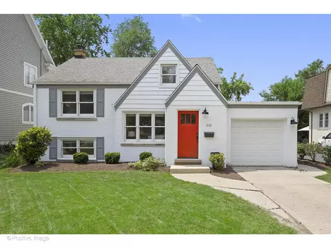 232 Holmes Ave, Clarendon Hills, IL 60514