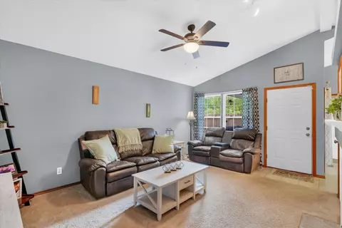 510 E Maple St, Ogden, IL 61859 photo 7