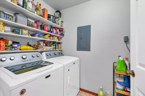 510 E Maple St, Ogden, IL 61859 photo 19