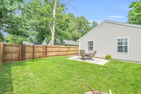 510 E Maple St, Ogden, IL 61859 photo 32