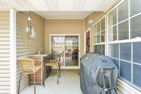 510 E Maple St, Ogden, IL 61859 photo 5