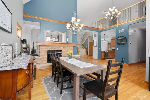 Dining - 24813 Winterberry Ln, Plainfield, IL 60585 photo 2 of 2