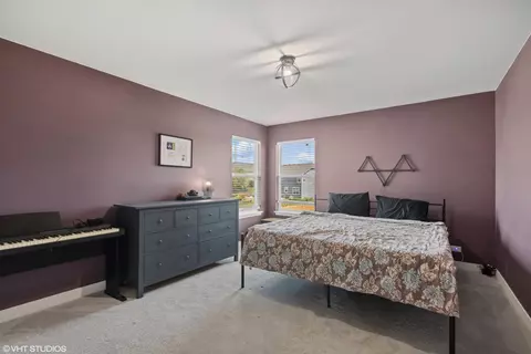 Bedroom - 3073 Wickenden Ave, Elgin, IL 60124 photo 3 of 3