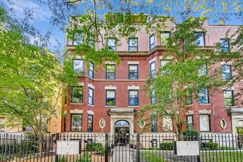 5206 N Winthrop Ave #4, Chicago, IL 60640