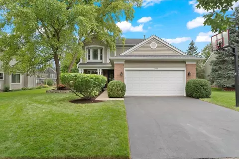 1434 Mayfair Ln, Grayslake, IL 60030