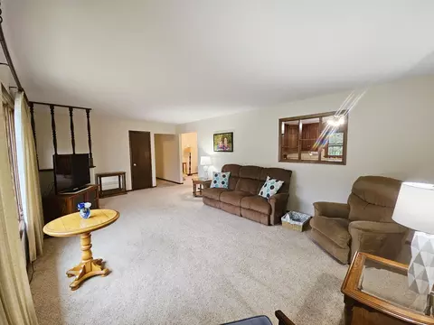 504 Elm St, Morrison, IL 61270 photo 4