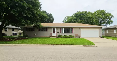 504 Elm St, Morrison, IL 61270