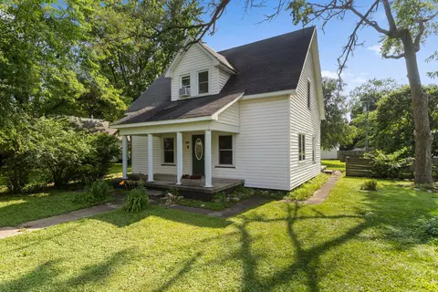 Other - 103 S John St, Longview, IL 61852 photo 2 of 12