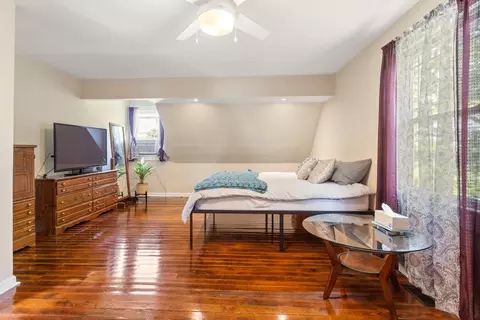 Bedroom - 103 S John St, Longview, IL 61852 photo 3 of 6