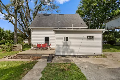 Other - 103 S John St, Longview, IL 61852 photo 11 of 12