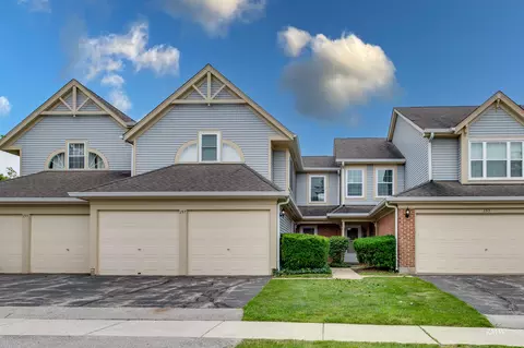157 Stirling Ln #157, Schaumburg, IL 60194