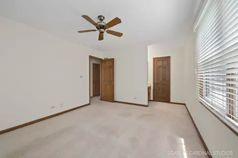 1742 Caxton Dr, Wheaton, IL 60189 photo 13