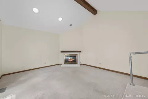 1742 Caxton Dr, Wheaton, IL 60189 photo 8